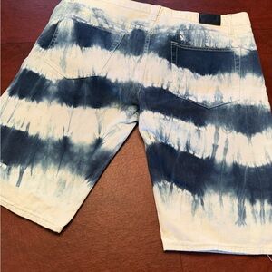 Decibel Mens 40 Tie-Dye Indigo and White Denim Shorts